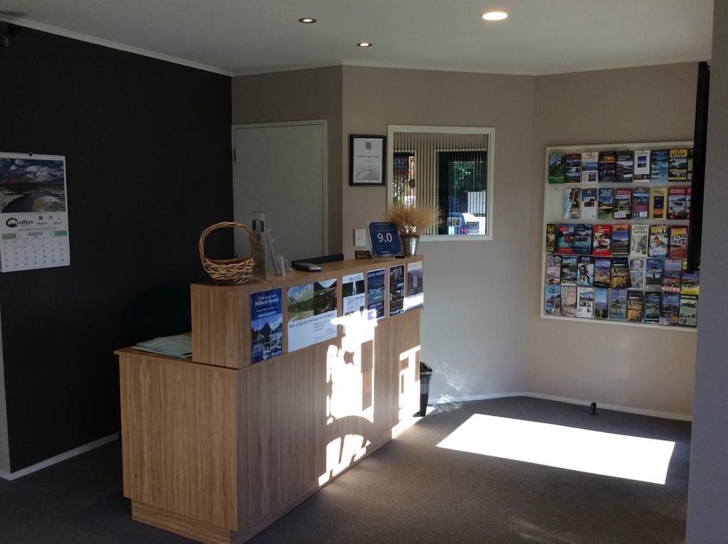 Lakefront Lodge Te Anau Exterior photo
